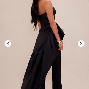 Fashion Nova Black Strapless top